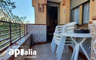 Piso en venta en Creu de Barberà en Sabadell