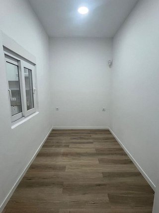 Local comercial en alquiler en La Florida en Hospitalet de Llobregat, L´