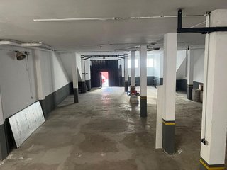Local comercial en venta en Palacios y Villafranca (Los)