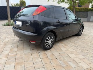 Ford Focus 2001 Etiqueta ambiebtal 🟡