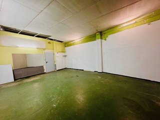 Local comercial en alquiler en Sant Fruitós de Bages