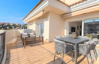 Piso en venta en Nueva Andalucía centro en Marbella