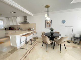 Piso en venta en Nueva Andalucía centro en Marbella