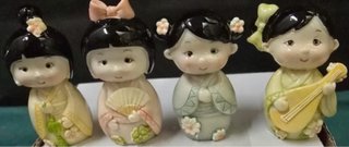 4 Bambole Kokeshi in Ceramica