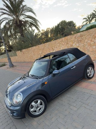 MINI Cabrio 2012