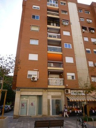 Local comercial en alquiler en La Malva-rosa en Valencia
