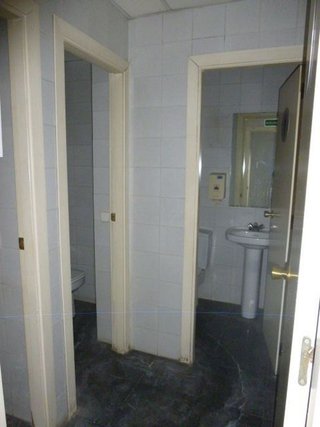 Local comercial en alquiler en La Malva-rosa en Valencia