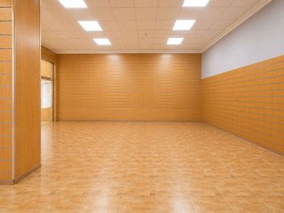 Local comercial en venta en San Luis en Almería