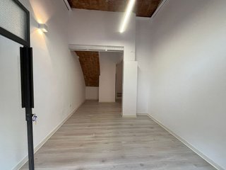 Local comercial en alquiler en Eixample Nord – La Devesa en Girona