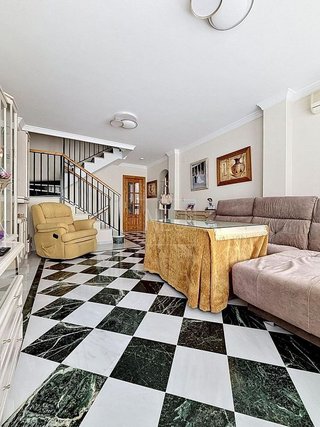 Casa adosada en venta en Zubia (La)