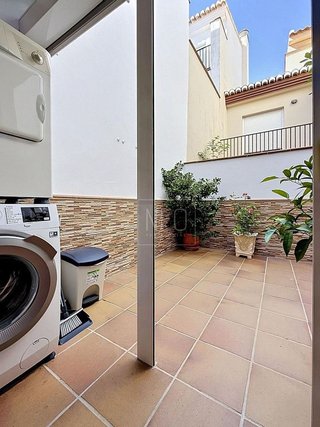 Casa adosada en venta en Zubia (La)