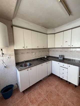 Piso en venta en Colonia Requena en Alicante