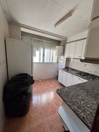 Piso en venta en Colonia Requena en Alicante
