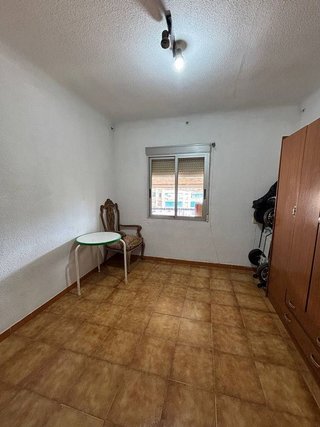 Piso en venta en Colonia Requena en Alicante