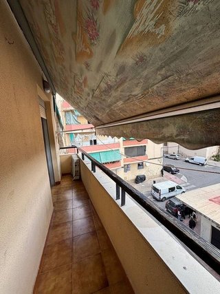 Piso en venta en Colonia Requena en Alicante