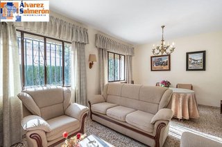 Chalet en venta en Cájar