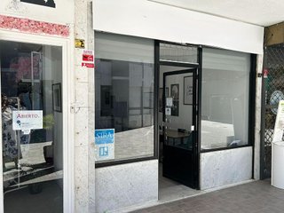 Local comercial en alquiler en Peñagrande en Madrid