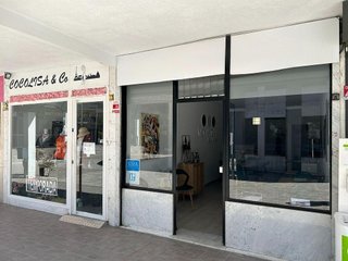 Local comercial en alquiler en Peñagrande en Madrid