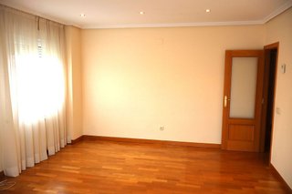 Piso en alquiler en Las Tablas en Madrid