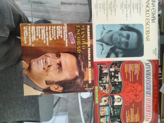 Lote 17 Vinilos Manolo Escobar: 3 LP + 14 Singles