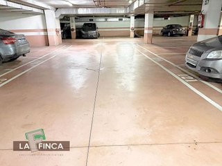 Garaje en venta en Milán - Pumarín - Teatinos en Oviedo