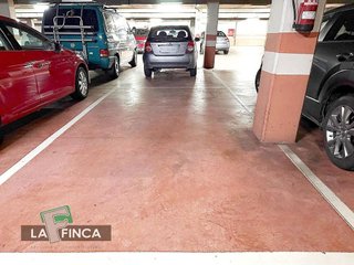 Garaje en venta en Milán - Pumarín - Teatinos en Oviedo