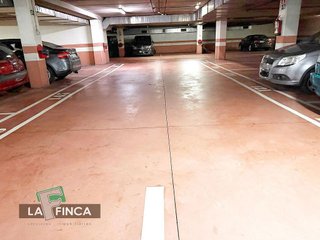Garaje en venta en Milán - Pumarín - Teatinos en Oviedo