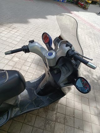 Kymco Grand Dink 125 Azul