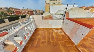 Casa adosada en venta en Nueva Torrevieja - Aguas Nuevas en Torrevieja