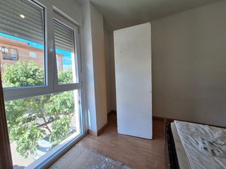 Piso en alquiler en Centro de Especialidades en Ocaña