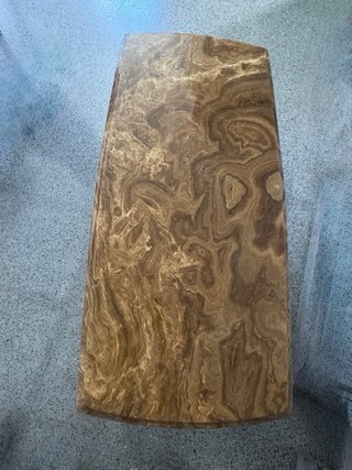 Mesa de centro de mármol y madera