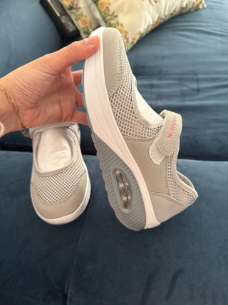 Zapatos grises muy cómodos- VARIAS TALLAS nuevos