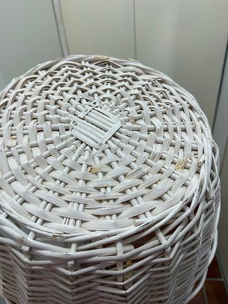 Cesta de mimbre para eventos