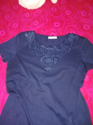 Camiseta Mujer con encaje y pedrería