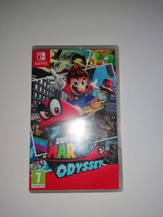 Nintendo Switch + 6 Giochi + 4 Controller