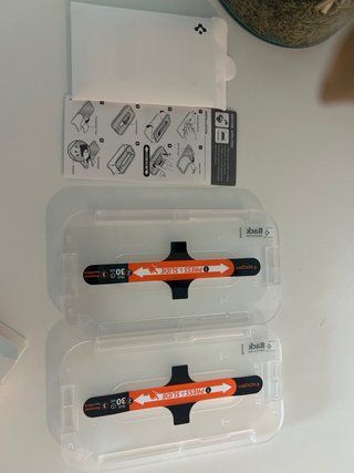 Spigen Glas.tR EZ Fit iPhone 12 Pro