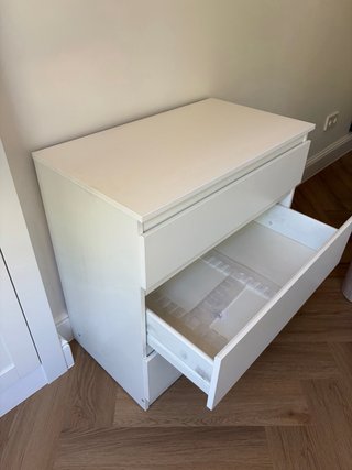 Cómoda blanca IKEA