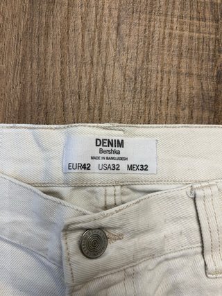 Shorts jeans bianchi strappati