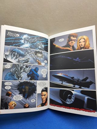 COMIC TAPA DURA X-MEN ASTONISHING PELIGROSO