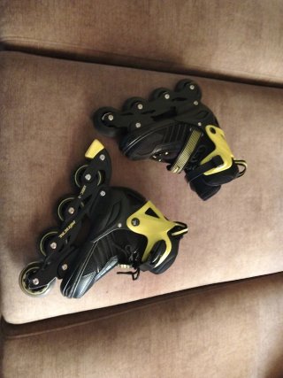 Patines Mitical Negros y Amarillos Talla35,3637y38