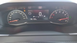 Peugeot 2008 Active 1.5 BlueHDI 110cv año 2022