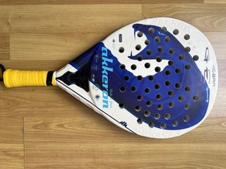 Pala pádel Akkeron (opción compra sin la funda)