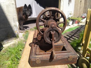Máquina de coser Singer antigua