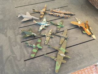 Modellini aerei e navi militari anni 70