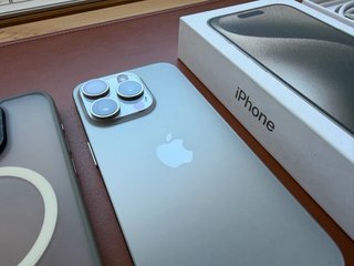 iPhone 15 Pro 256 GB - Titanio Grigio
