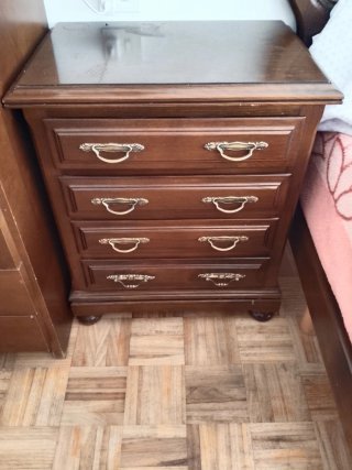 Dos Mesitas de noche de madera