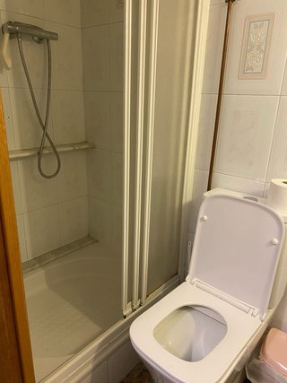 Alquilo habitacion SOLO chicas gastos incluidos