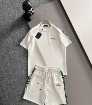 Conjunto del marca Camiseta y Pantalón Corto