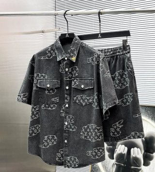 Conjunto del marca Camiseta y Pantalón Corto