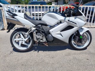 Honda VFR 800 Vtec Blanca 2010